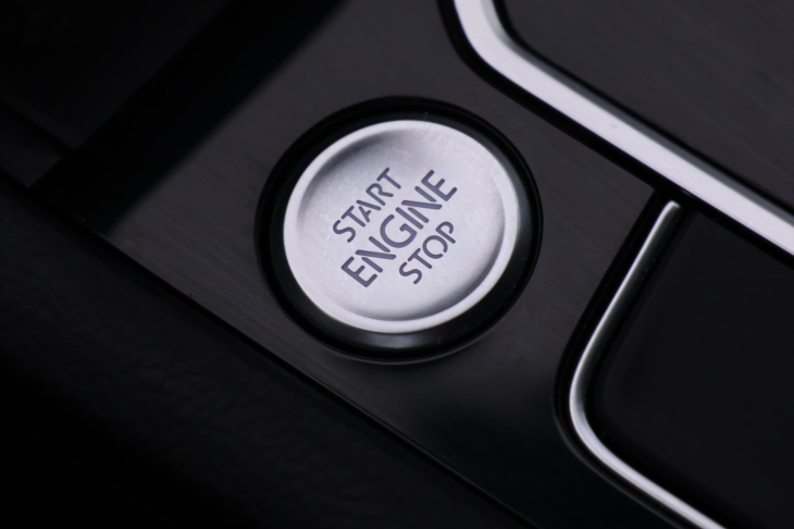 Volkswagen Passat 2,0 TDI 110 kW Elegance DSG DPH CZ