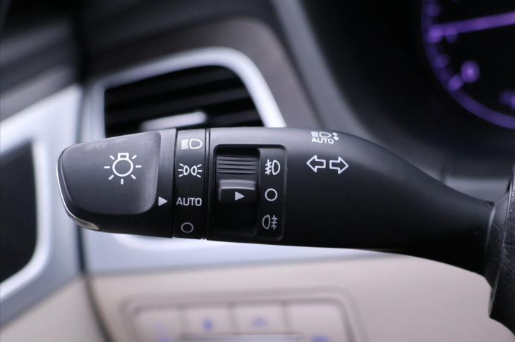 Hyundai Genesis 3,8 V6 232kW Exclusive 4x4 CZ