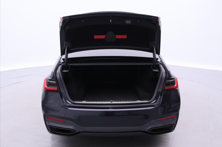 BMW Řada 7 3,0 730d xDrive 210kW M-paket