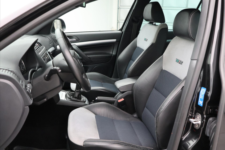 Škoda Octavia 2,0 TDI RS 125kW Xenon