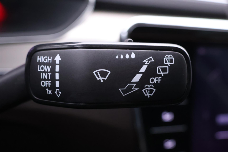 Škoda Superb 2,0 TSI 140 kW L&K DSG CZ DPH