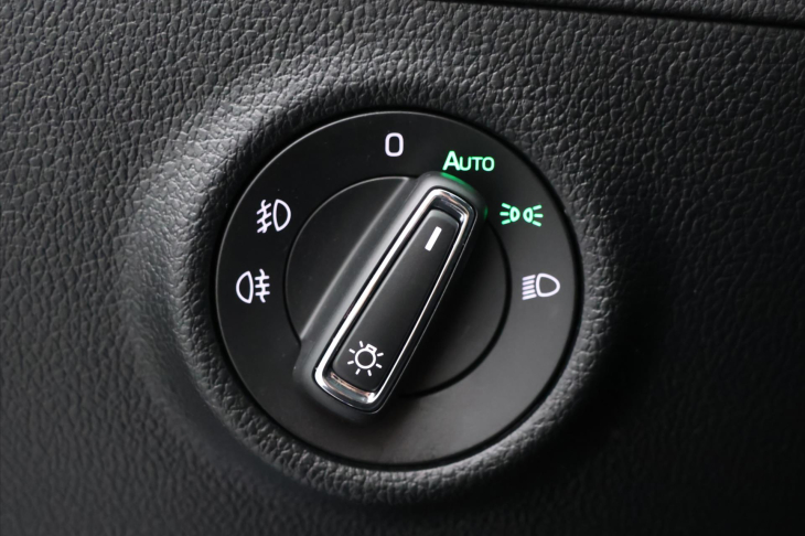 Škoda Superb 2,0 TDI Virtual Matrix Webasto