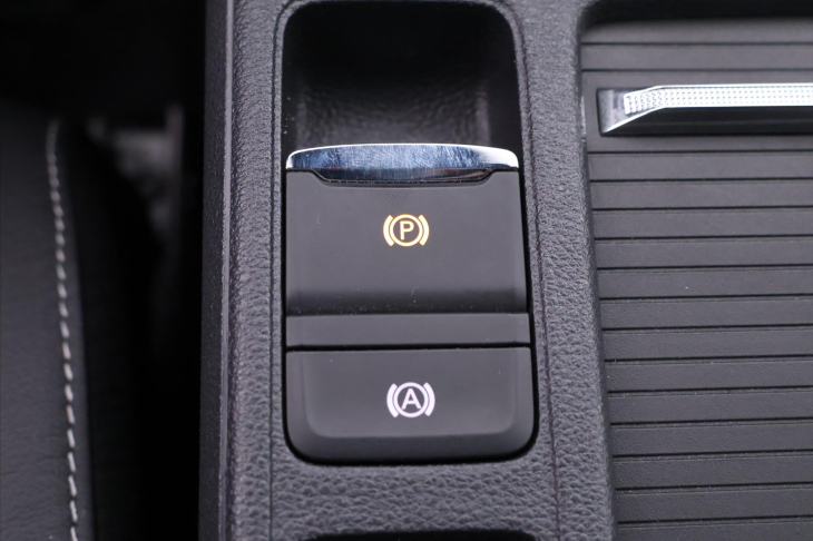 Škoda Octavia 2,0 TSI 180kW DSG RS 1.Maj DPH