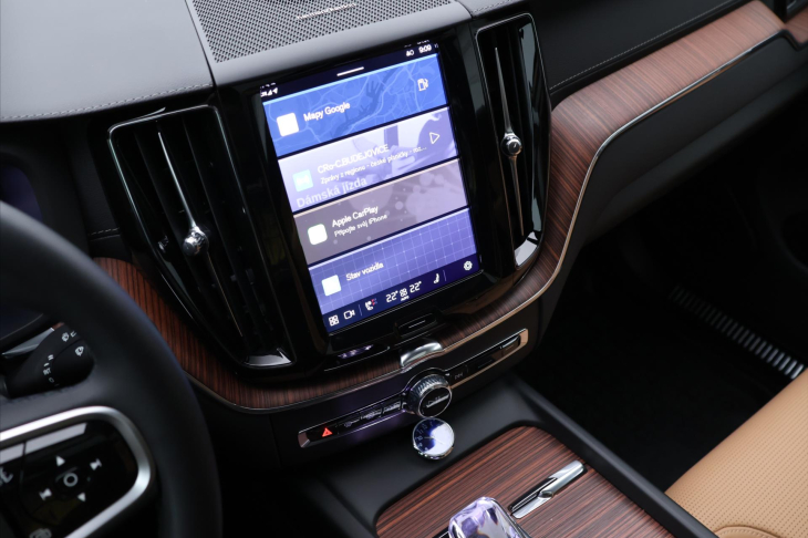 Volvo XC60 2,0 B5 AWD 184kw Ultra Dark