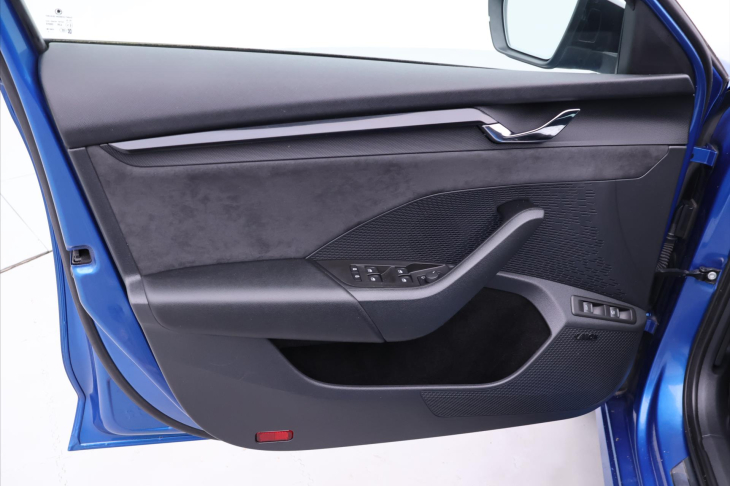 Škoda Octavia 1,4 TSI iV RS 110kW DSG LED