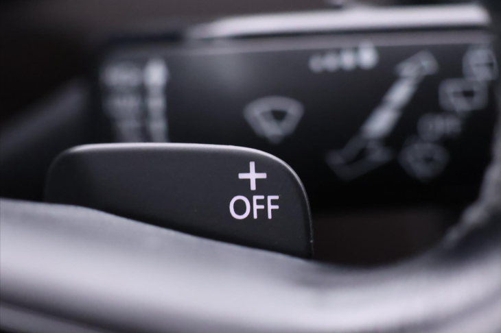 Škoda Octavia 2,0 TDI 135kW L&K DSG 4x4 CZ DPH