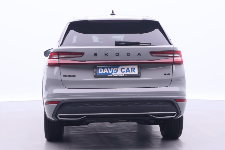Škoda Kodiaq 2,0 TDI DSG 4x4 Sportline 7-Míst