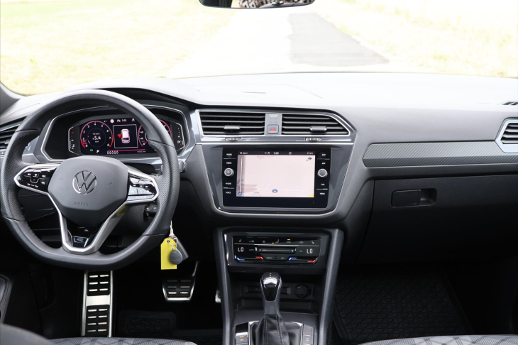 Volkswagen Tiguan Allspace 2,0 TSI 4x4 DSG R-Line 7-Míst
