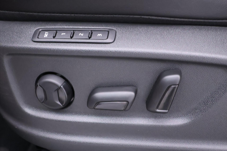 Škoda Karoq 2,0 TDI DSG 4x4 CZ Sportline DPH