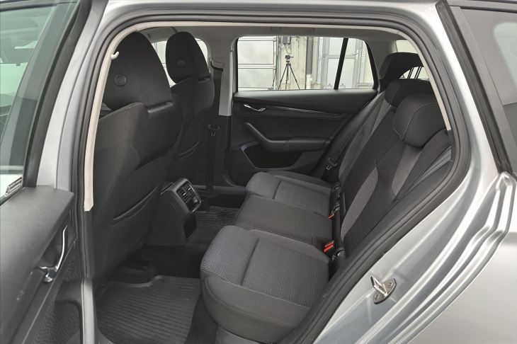 Škoda Octavia 2,0 TDI 85kW Ambition CZ DPH