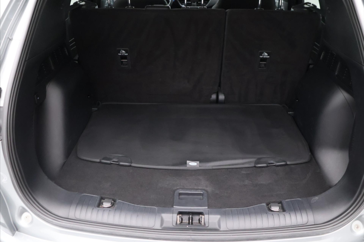 Ford Kuga 2,5 Hybrid 140kW AWD Titanium