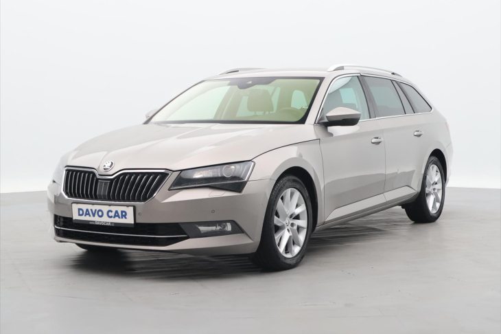 Škoda Superb 2.0 TDI 110kW Style Bi-Xenon