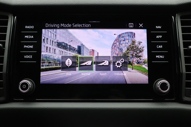 Škoda Kodiaq 1,5 TSI 110kW SportLine DSG CZ DPH