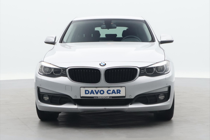 BMW Řada 3 2,0 320d 140kW xDrive CZ Sport-line