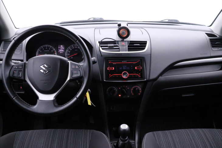 Suzuki Swift 1,2 VVT 69kW CZ klima tempomat