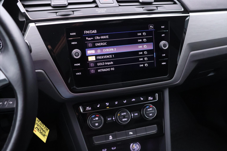 Volkswagen Touran 2,0 TDI 110kW DSG 1.Maj DPH