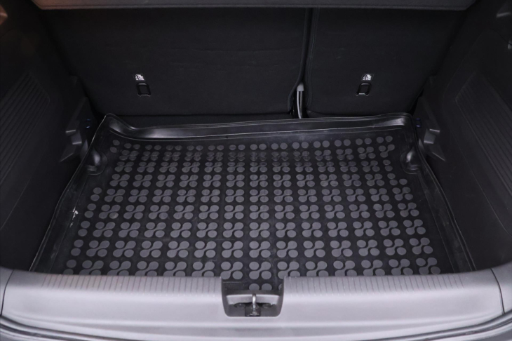 Opel Crossland X 1,2 T 81kW Aut.klima CZ