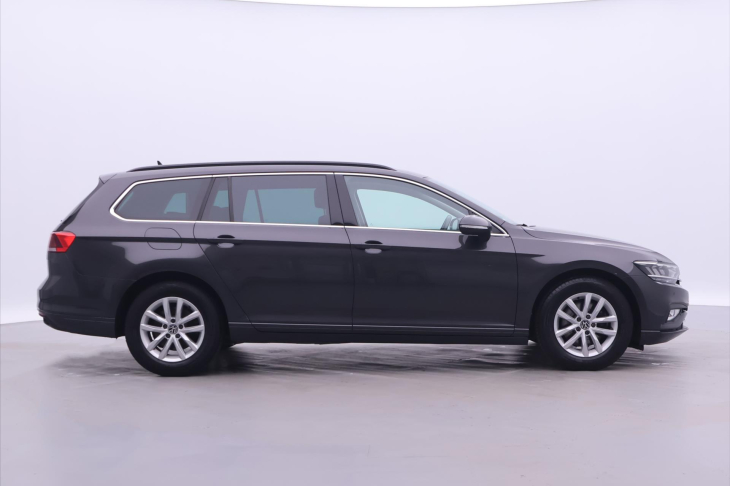 Volkswagen Passat 2,0 TDI 110kW DSG Navi DPH
