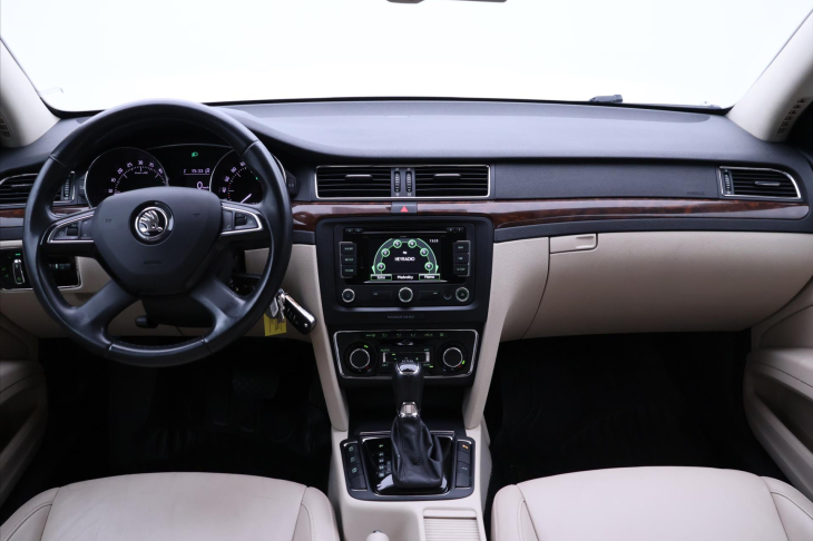 Škoda Superb 2,0 TDI 103kW DSG Elegance
