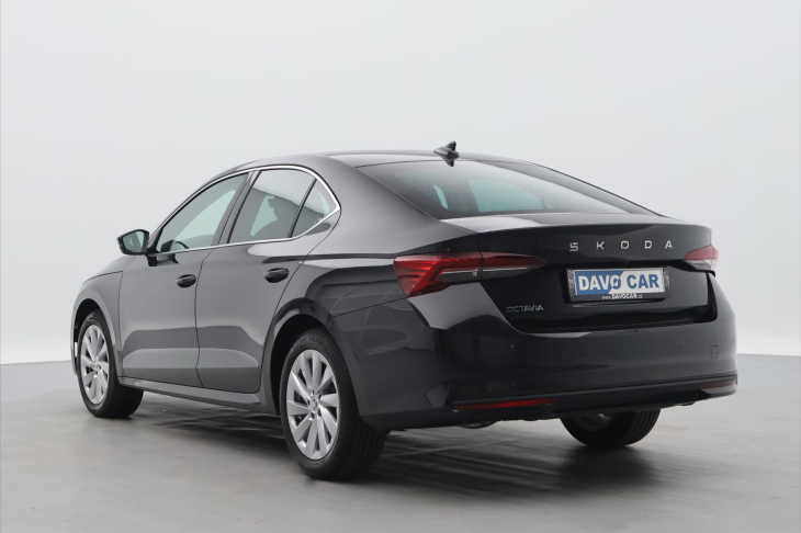 Škoda Octavia 2,0 TDI DSG Top Selection CZ
