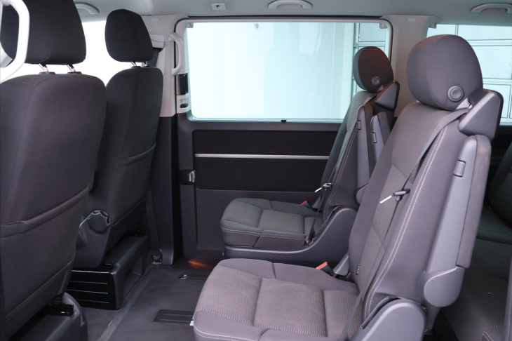 Volkswagen Multivan 2,0 TDI 150kW DSG 4M Serv.kn.