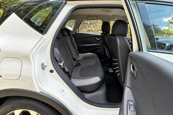 Renault Captur 1,3 TCe 96kW Intens LED Navi
