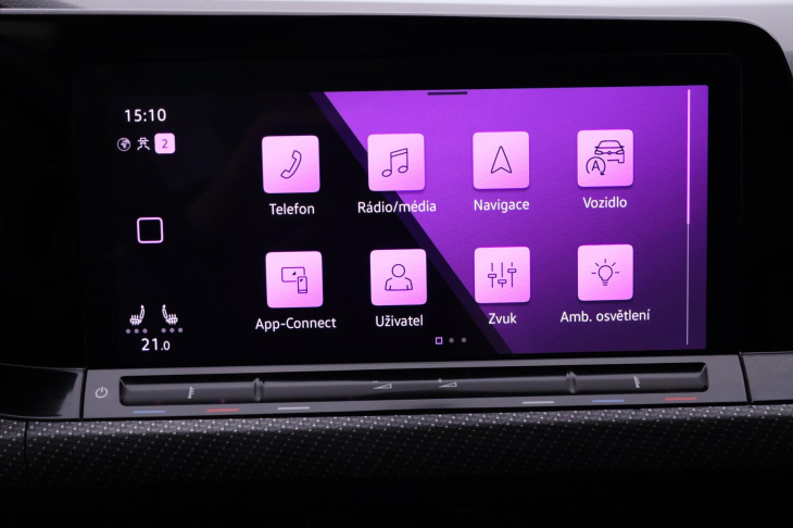 Volkswagen Golf 2,0 TDI R-line DSG Virtual DPH