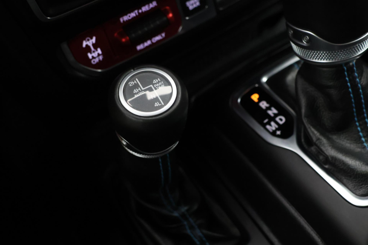 Jeep Wrangler 2,0 4xe 200kW Unlim. Rubicon CZ DPH