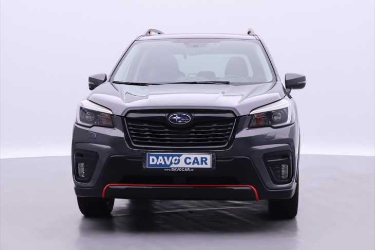 Subaru Forester 2,0 110kW CZ 4x4 Pano DPH