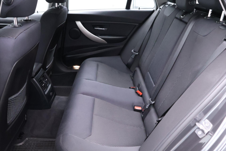 BMW Řada 3 2,0 320 135kW xDrive Automat