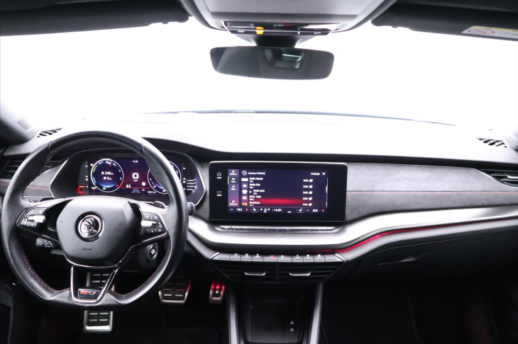 Škoda Octavia 1,4 TSI iV RS 110kW DSG LED