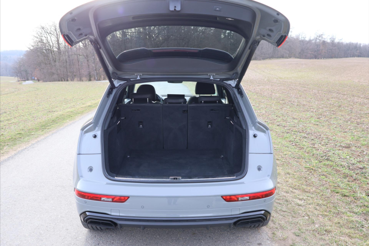 Audi Q5 2,0 40TDI S-line quattro DPH