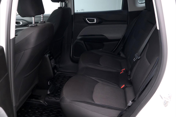 Jeep Compass 1,3 MultiAir 96kW Night Eagle