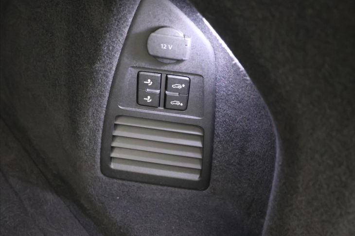 Volkswagen Touareg 3,0 TDI 210kW 4M R-Line DPH