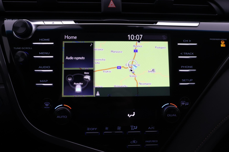 Toyota Camry 2,5 Hybrid 131kW Executive CZ