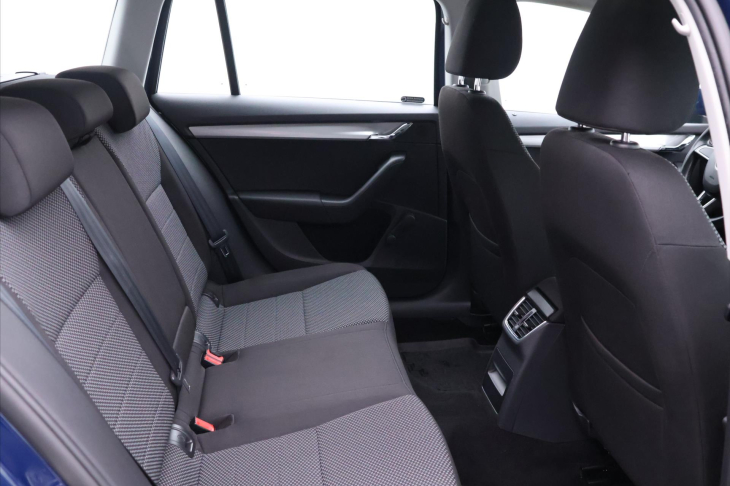 Škoda Octavia 1,4 TSI 110kW Ambition Fresh Combi