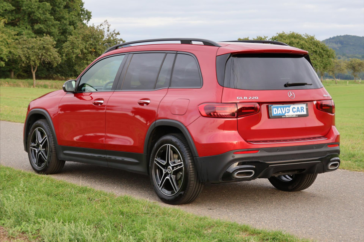 Mercedes-Benz GLB 2,0 220 4Matic AMG Premium