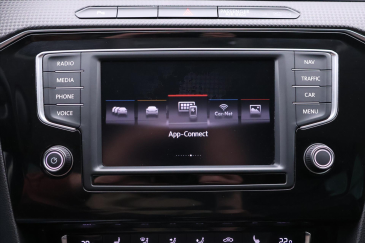 Volkswagen Passat 2,0 TDI 110kW Highline LED CZ