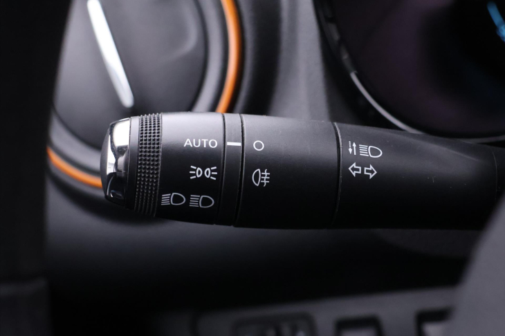 Dacia Spring Comfort Plus 45 Navi