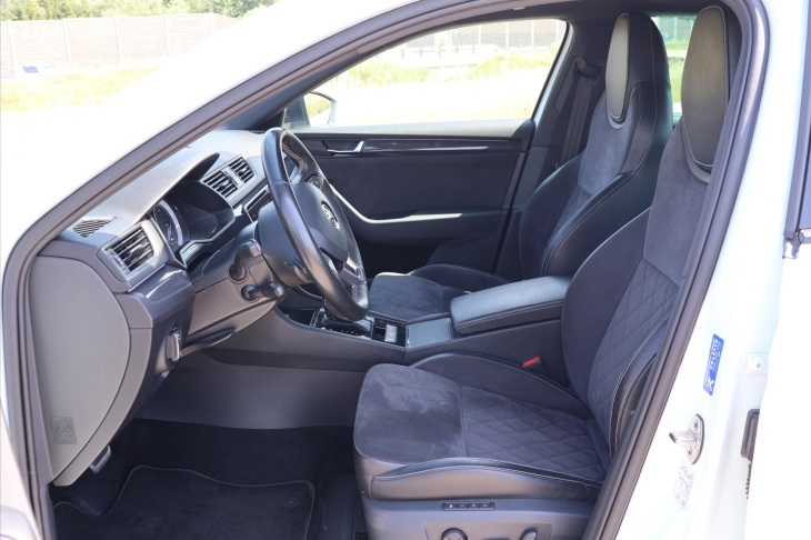 Škoda Superb 1,8 TSI DSG CZ Sportline DCC