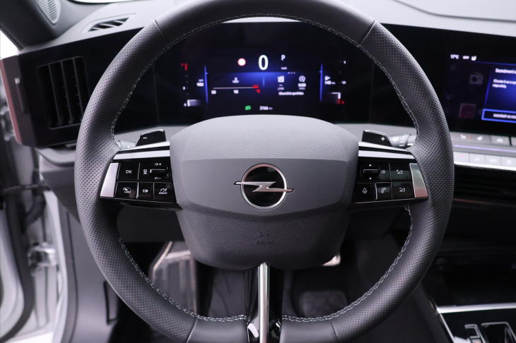 Opel Astra 1,2 96 kW Ultimate ST CZ TZ