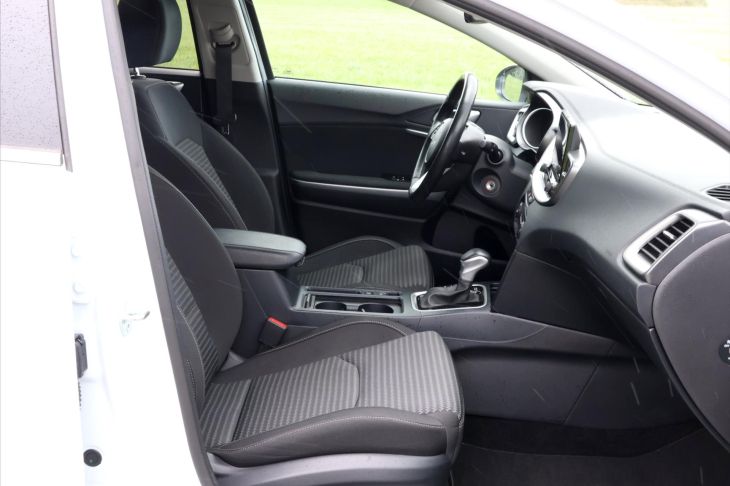 Kia Ceed 1,5 T-GDI 117kW DCT TOP DPH CZ