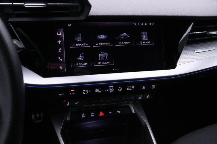 Audi A3 1,5 TSI 110kW S-LINE LED CZ