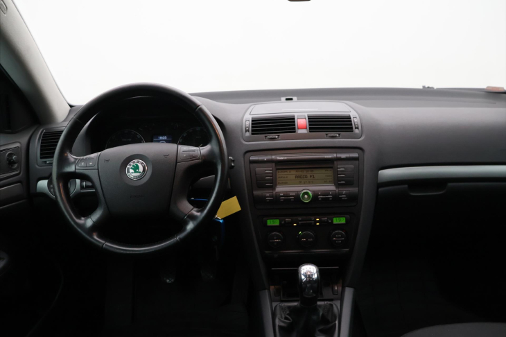 Škoda Octavia 2.0 TDI 103kW Elegance Webasto