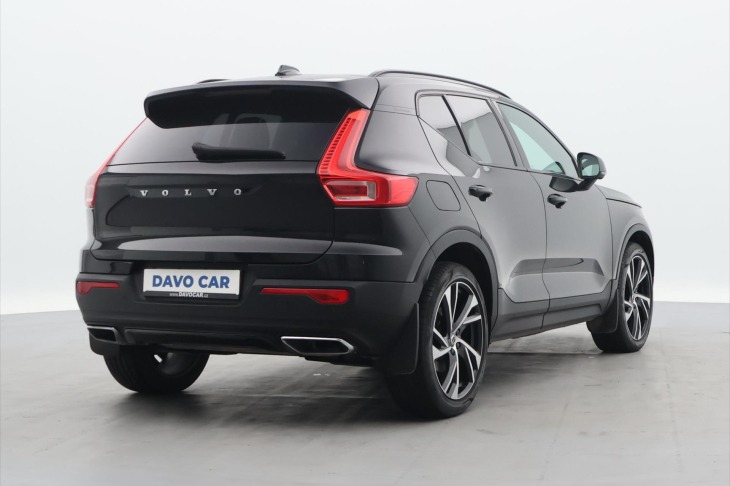 Volvo XC40 2,0 T4 Drive-E 140kW CZ R-Design