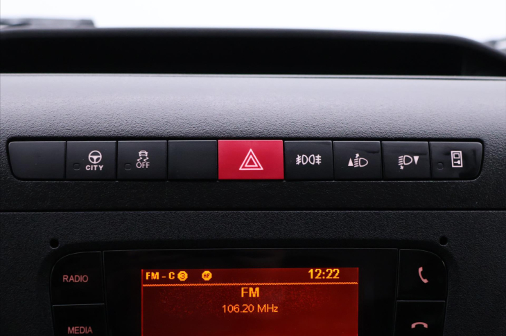 Iveco Daily 3,0 35S18 132kW L4H2 DPH