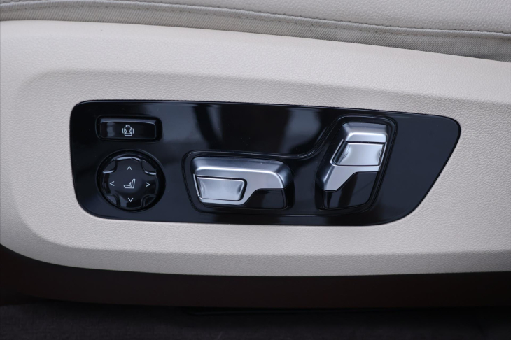 BMW X5 3,0 40 250kW xDrive Mpaket DPH