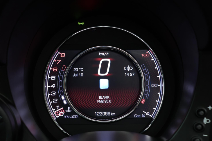 Abarth 500 1,4 Turbo 99kW Cabrio Akrapovič