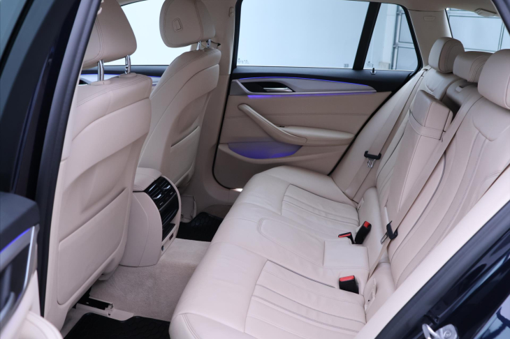 BMW Řada 5 2,0 520d Luxury Line CZ DPH