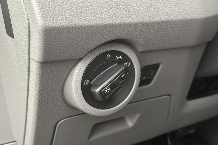 Volkswagen Transporter 2,0 TDI 110 kW DSG 6-Míst DPH